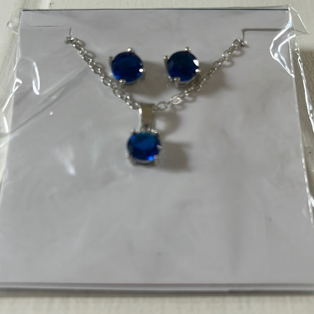Effy Necklace and Earring Set - New in Package